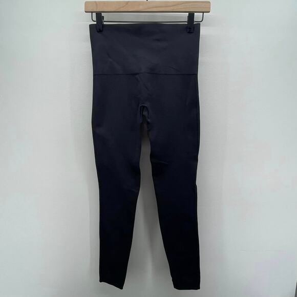 Spanx Look At Me Now Seamless Leggings in Black - Picture 1 of 5